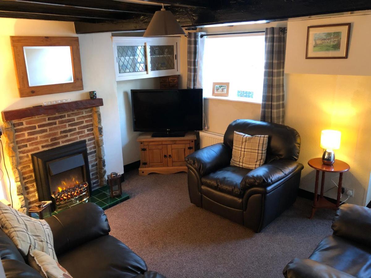 Mena Cottage, Cosy Country And Quaint. Holiday home Hunmanby